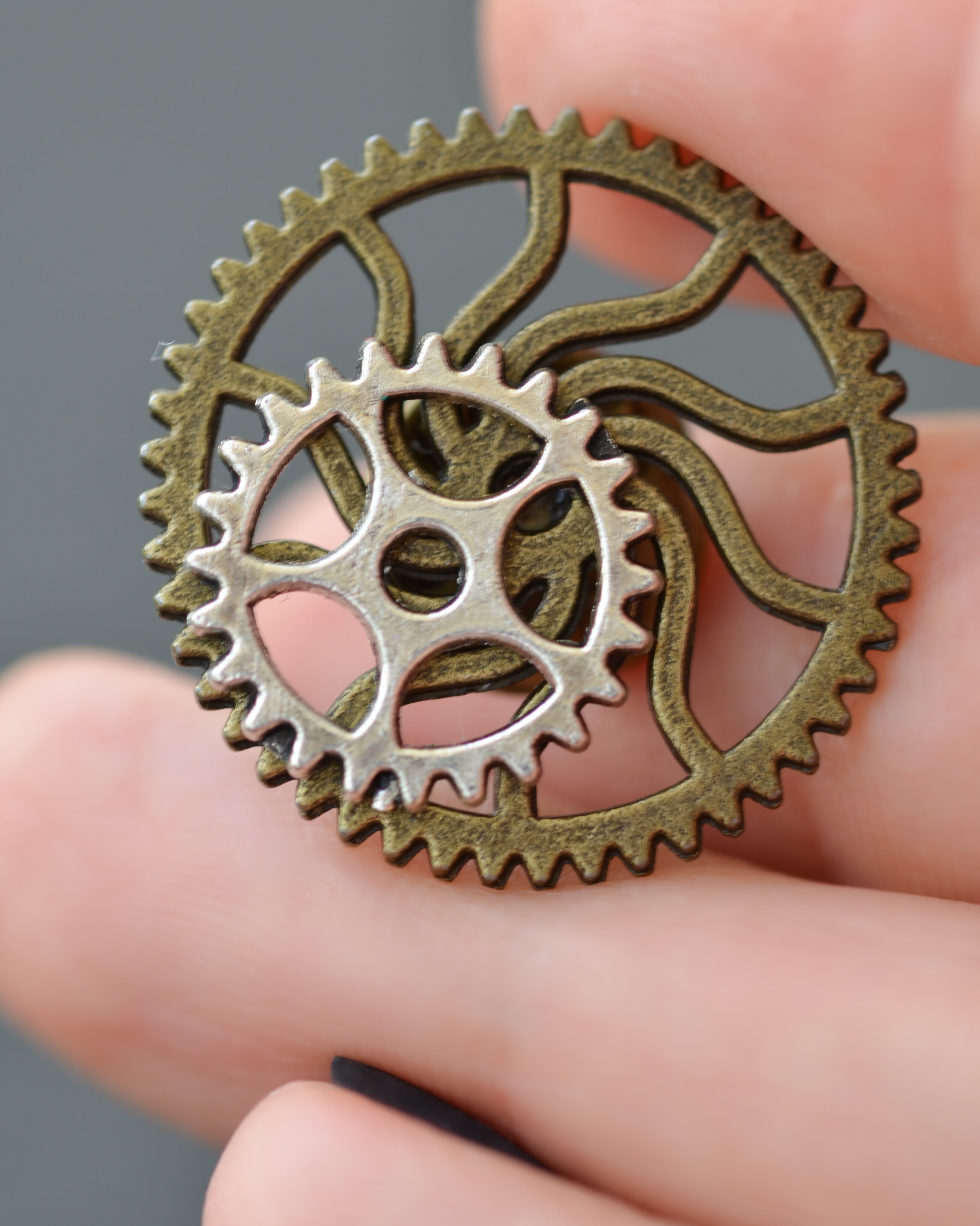 Dual-Tone Gear Pin