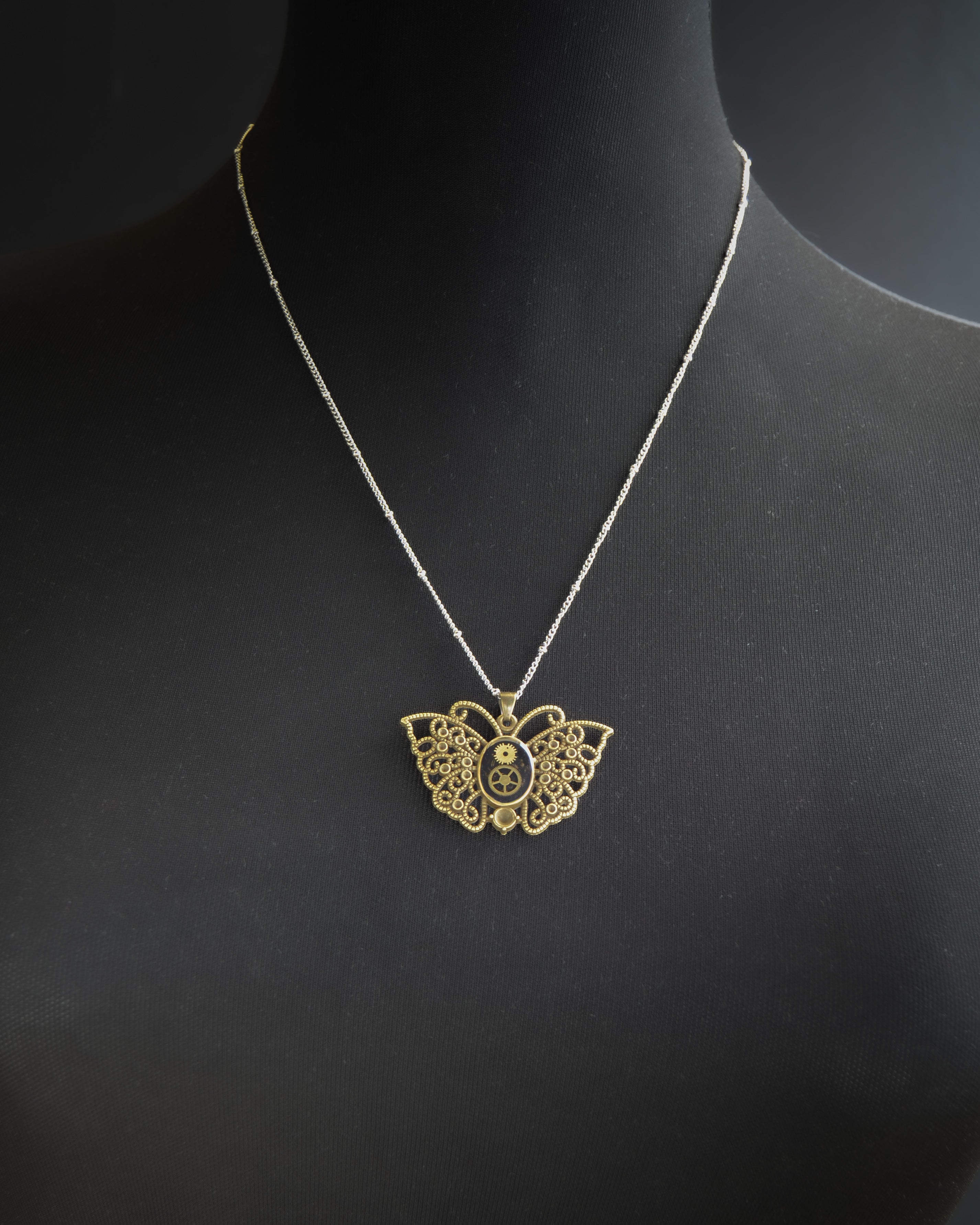 Colier Filigree Butterfly