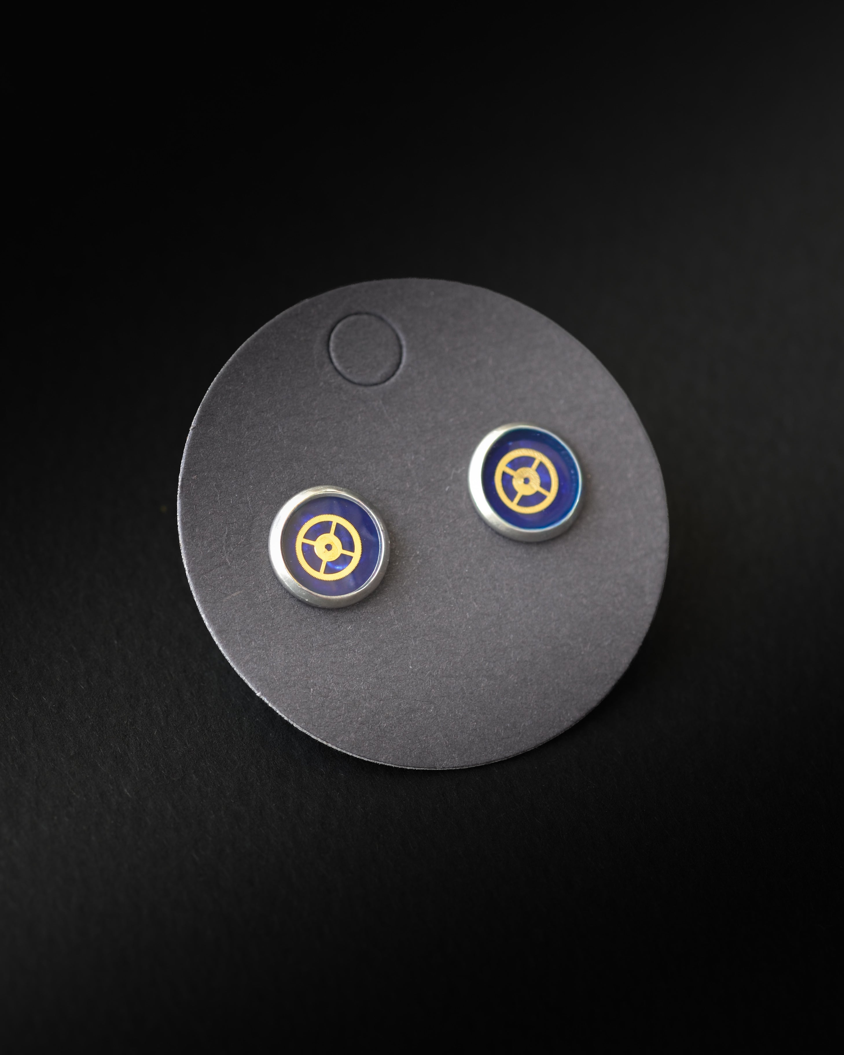 Cercei Hand-Painted Sapphire Wheel